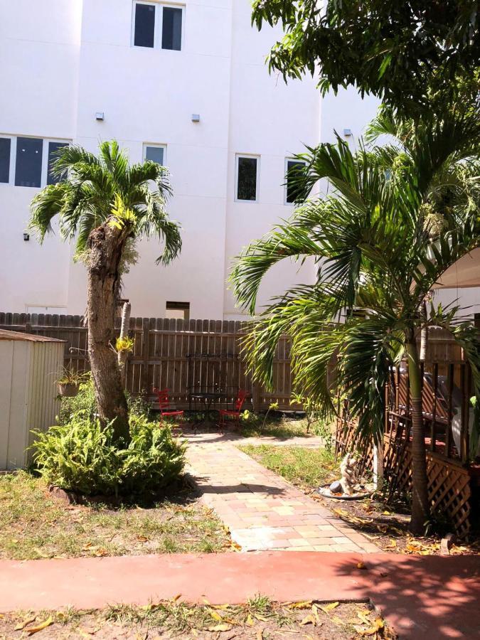 Private Suite Next To Calle Ocho Miami Exterior foto