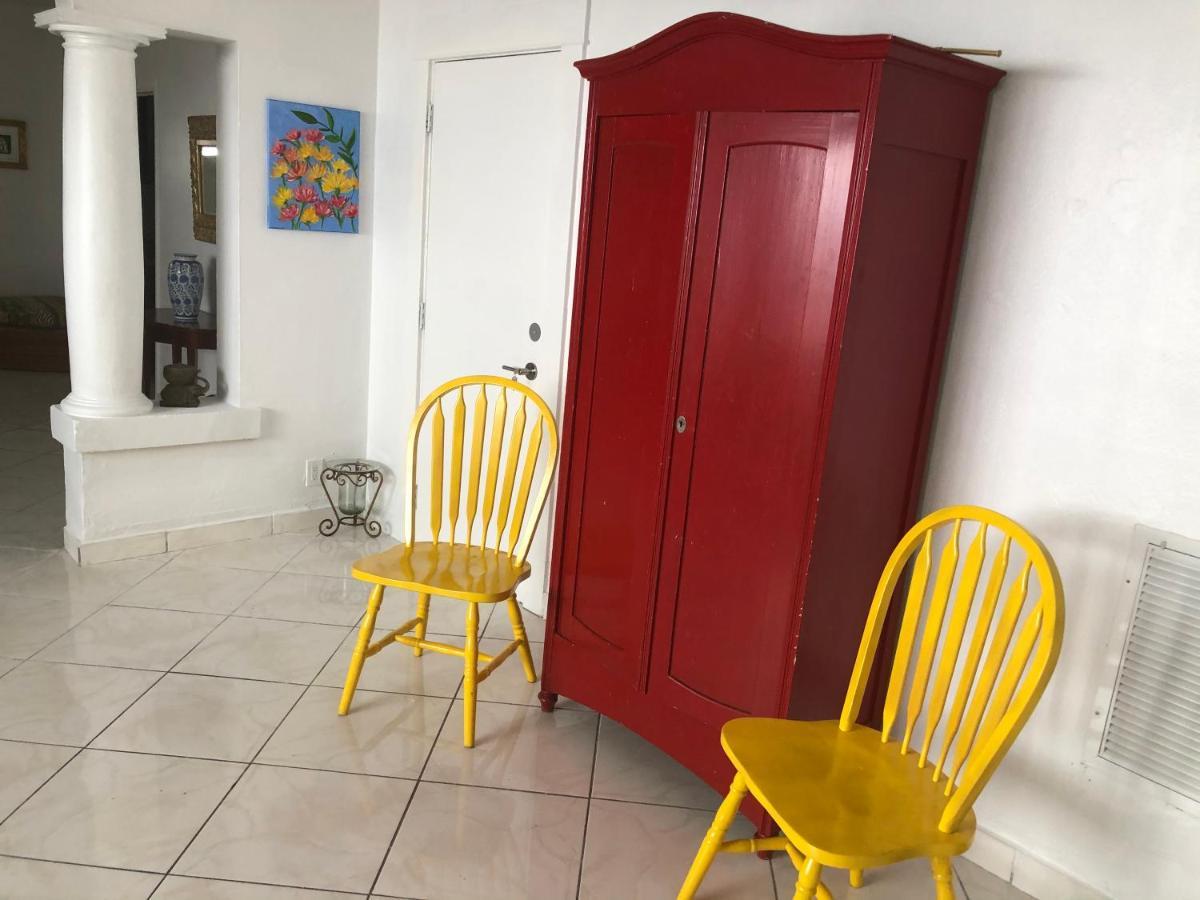 Private Suite Next To Calle Ocho Miami Exterior foto