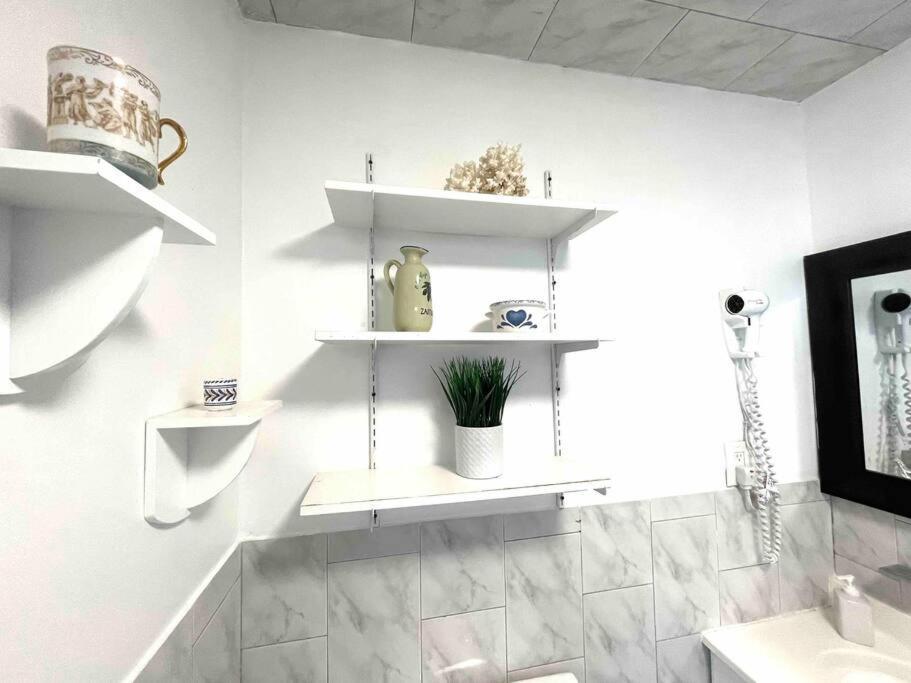 Private Suite Next To Calle Ocho Miami Exterior foto