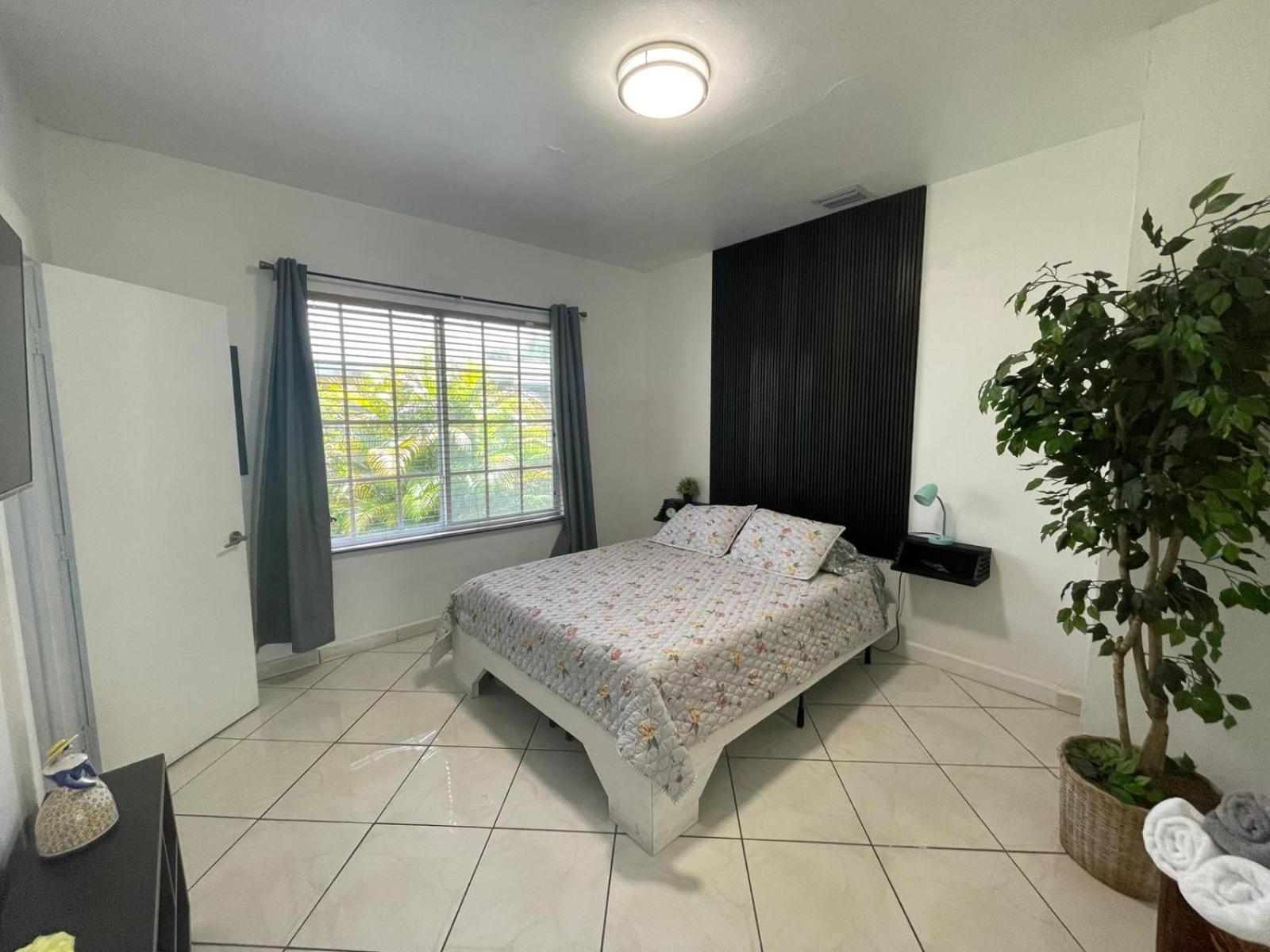 Private Suite Next To Calle Ocho Miami Exterior foto